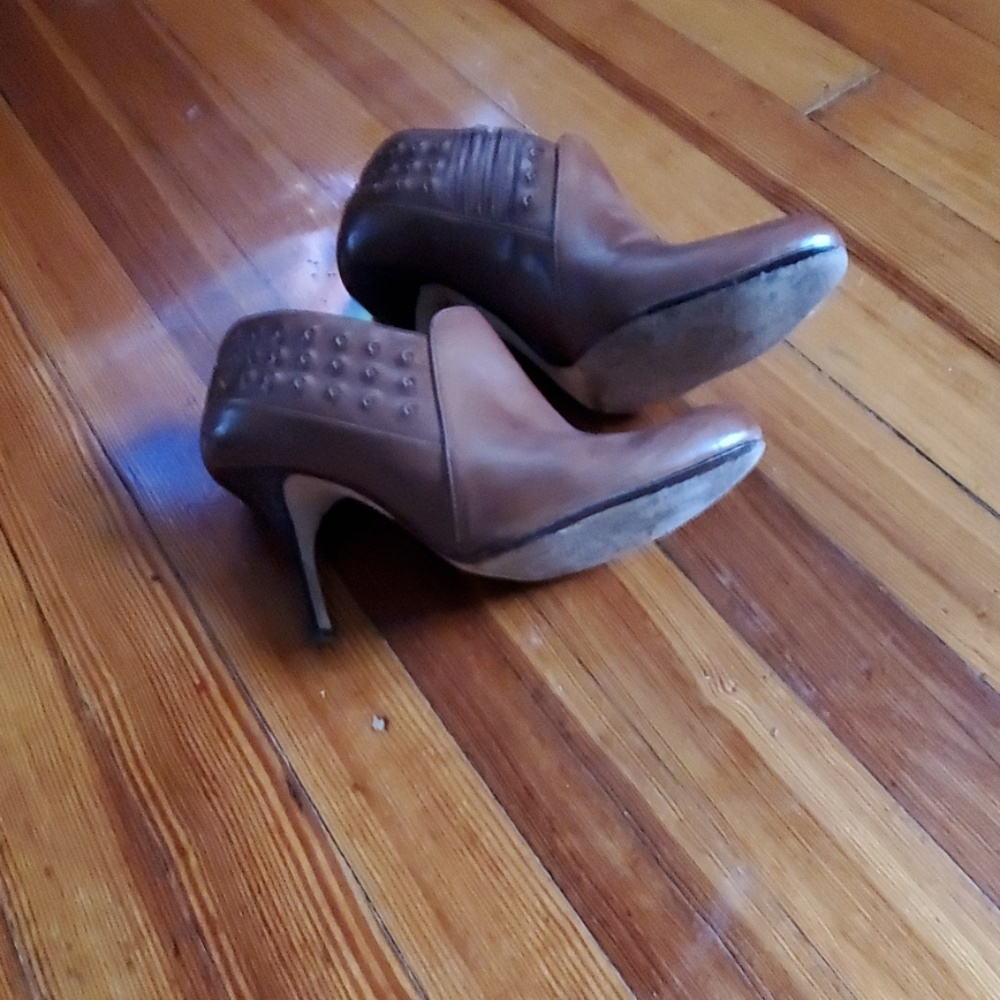 Max Studio booties - Picture 5 of 7